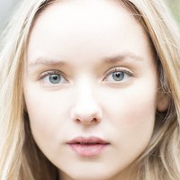 Alexandra Dowling Nahé