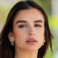 Alexandra Nicole Nahé