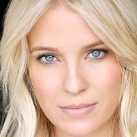 Alicia Leigh Willis Nahé