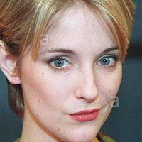 Anna Brecon Nahé