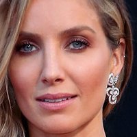Annabelle Wallis Nahé
