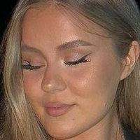 Asgeirsdottir Nahé