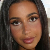 Bella Salerno Nahé