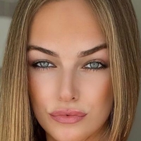 Blondie Marie Nahé