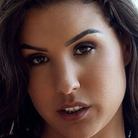 Bruna Redecker Nahé