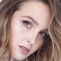 Camilla Luddington Nahé