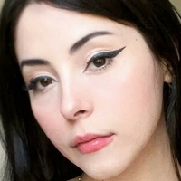 Caroline Favorino Nahé