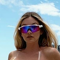 Casi Davies Nahé
