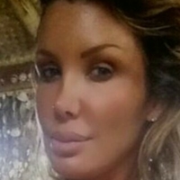 Charis B Nahé
