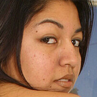 Chubby Latina Nahé
