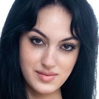 Corinna F Nahé