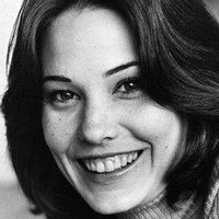 Cristina Raines Nahé