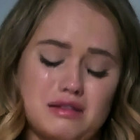 Debbie Ryan Nahé