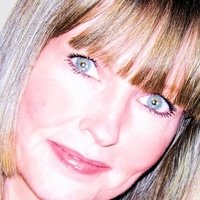 Deborah Foreman Nahé