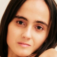 Dina Candy Nahé