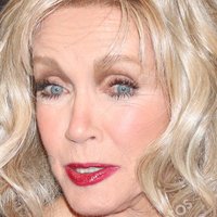 Donna Mills Nahé