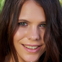 Elena Max Nahé