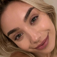 Ella Baig Nahé