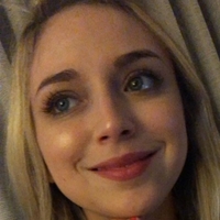 Ellie Schnitt Nahé