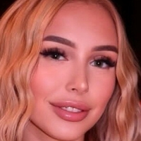 Emily Claire Nahé