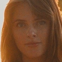 Emily Zeck Nahé