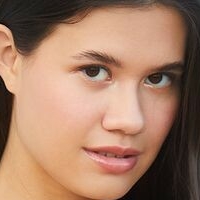 Evelin Elle Nahé
