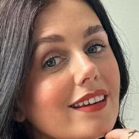 Fiona Burgess Nahé