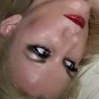 Flirty Nola Nahé