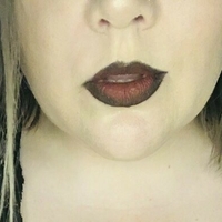 free-radiantlyrowan Nahé