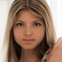 Gina Gerson Nahé