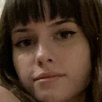 Girls With Bangs Nahé