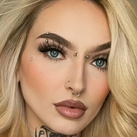 Gothbarbie69 Nahé