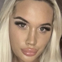 hollyauroraxox Nahé