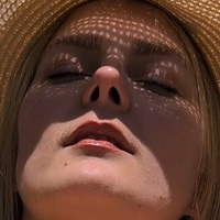 hotgirldoingstuff_tease Nahé