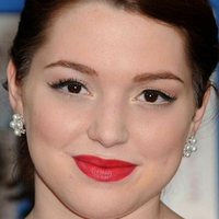 Jennifer Stone Nahé