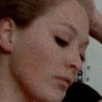 Jenny Hanley Nahé
