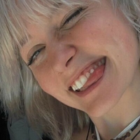 Juliafox038711 Nahé