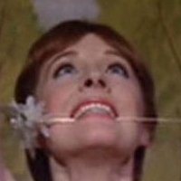 Julie Andrews Nahé