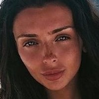 Kady McDermott Nahé