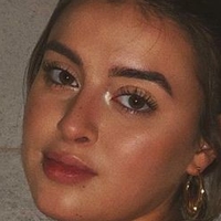 Kalani Hilliker Nahé