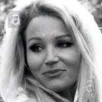 Karin Field Nahé