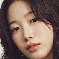 Kazuha Nakamura 中村 一葉 | LESSERAFIM Nahé