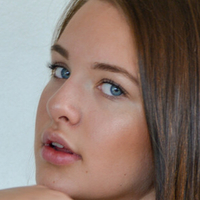 Kendra Rowe Nahé