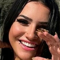 Larissa Flor Nahé