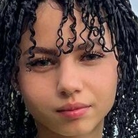 Larissa Kimberly Nahé