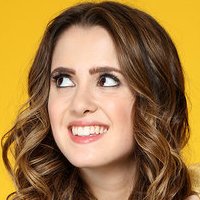 Laura Marano Nahé