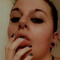 less-talk-more-goth Nahé