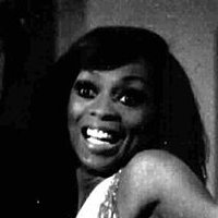 Lola Falana Nahé