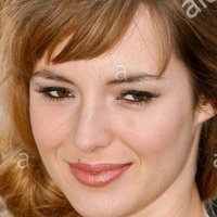 Louise Bourgoin Nahé