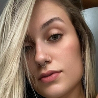 louiseadams Nahé